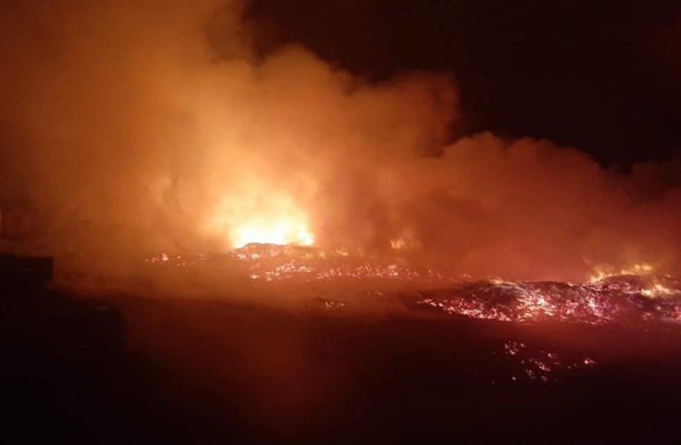 Se incendió en una fábrica de Luján de Cuyo e investigan si fue intencional