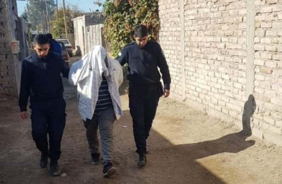 Cayó el "Tuca" con dinero, droga y cosas robadas