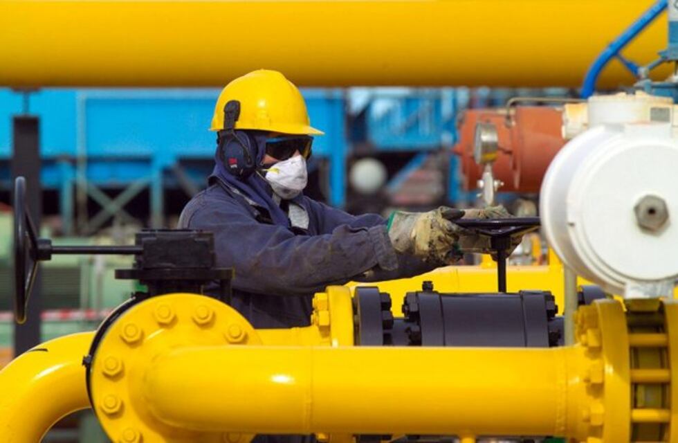 Tierra del Fuego firmó un acuerdo con la petrolera Huinoil para capacitar a trabajadores del sector