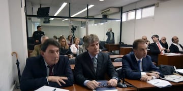 DYN01, BUENOS AIRES, 08/05/2017,  EL EX VICEPRESIDENTE AMADO BOUDOU EN SU PRIMER JUICIO ORAL, POR IRREGULARIDADES EN LA TRASFERENCIA DE UN AUTOMu00d3VIL DE SU PROPIEDAD. EN  LOS TRIBUNALES FEDERALES DE COMODORO PY. FOTO:DYN/LUCIANO THIEBERGER.