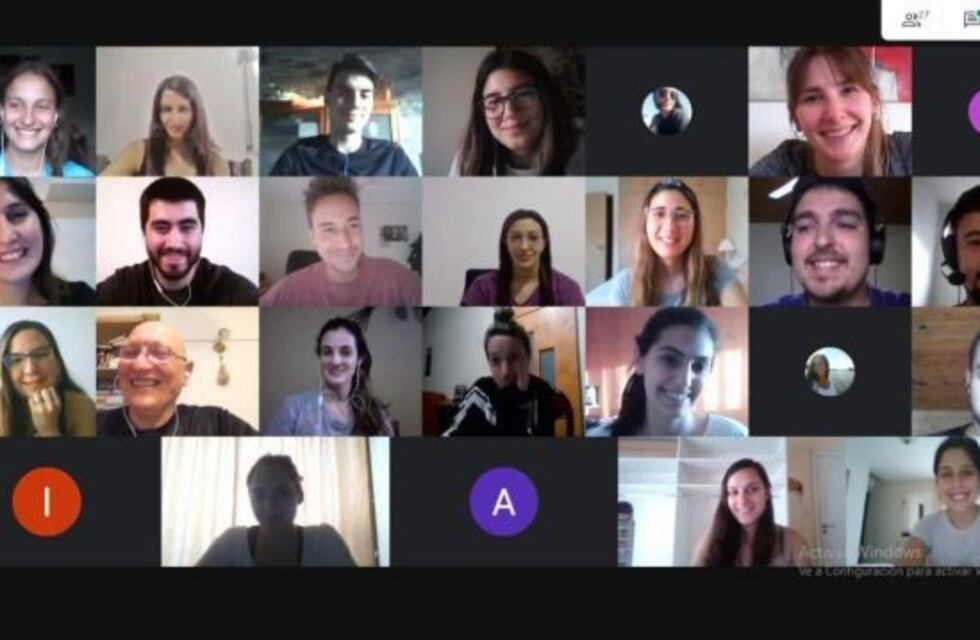 Estudiantes de Ciencias de la Salud hicieron 20 mil llamados a pacientes de COVID