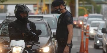 A miles de mendocinos se les iniciaron causas por violar la cuarentena\u002E