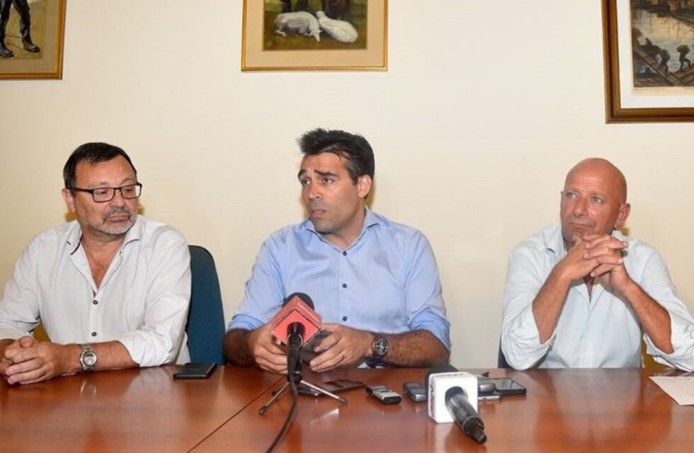 López acordó un aumento salarial para los trabajadores municipales