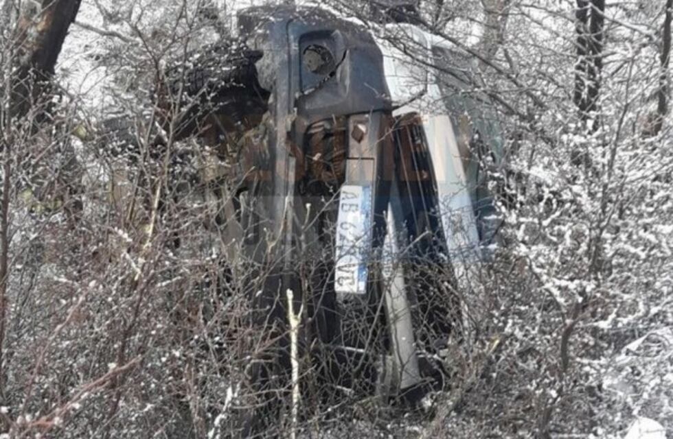 Despiste y vuelco en la RN3 a raíz del hielo en la cinta asfáltica