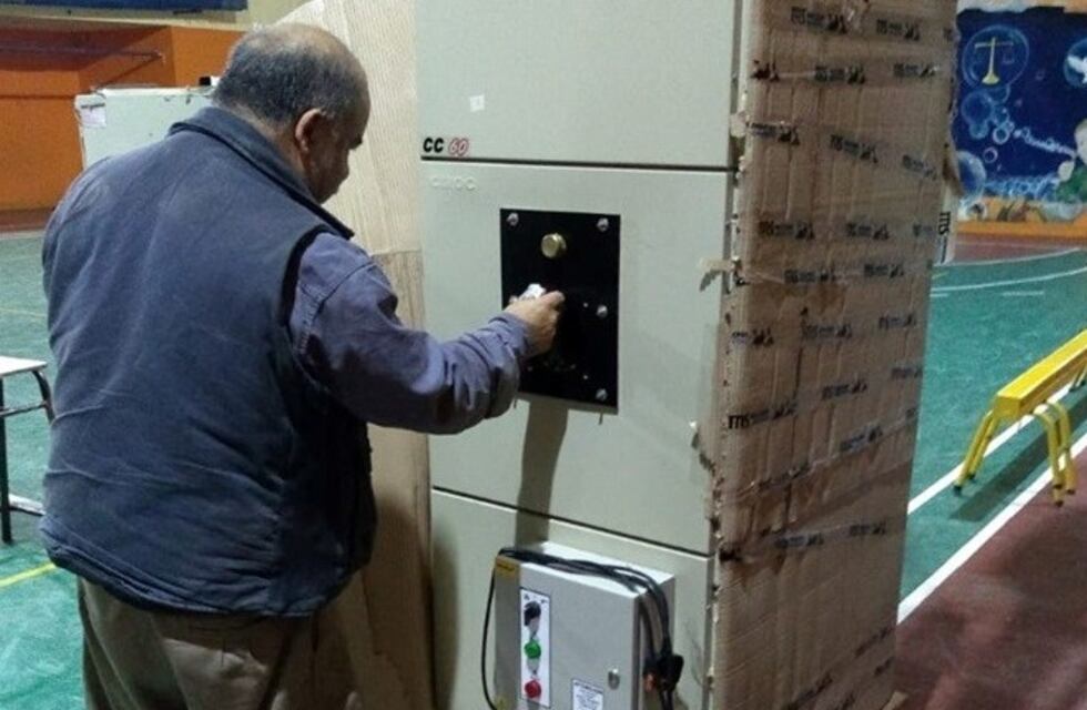 Se realizan trabajos de mantenimiento en los sistemas de calefacción de las escuelas