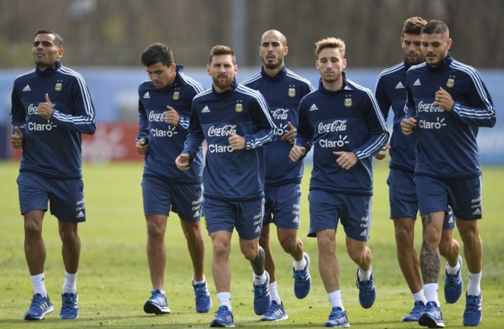 Mascherano, Banega y Acosta asoman como titulares en Argentina para recibir a Venezuela