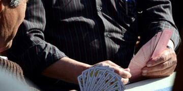 Torneo de cartas ilegal en San Cosme\u002E