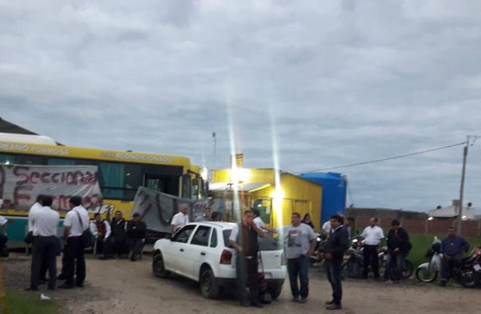 Paro sorpresivo de colectivos urbanos en Formosa