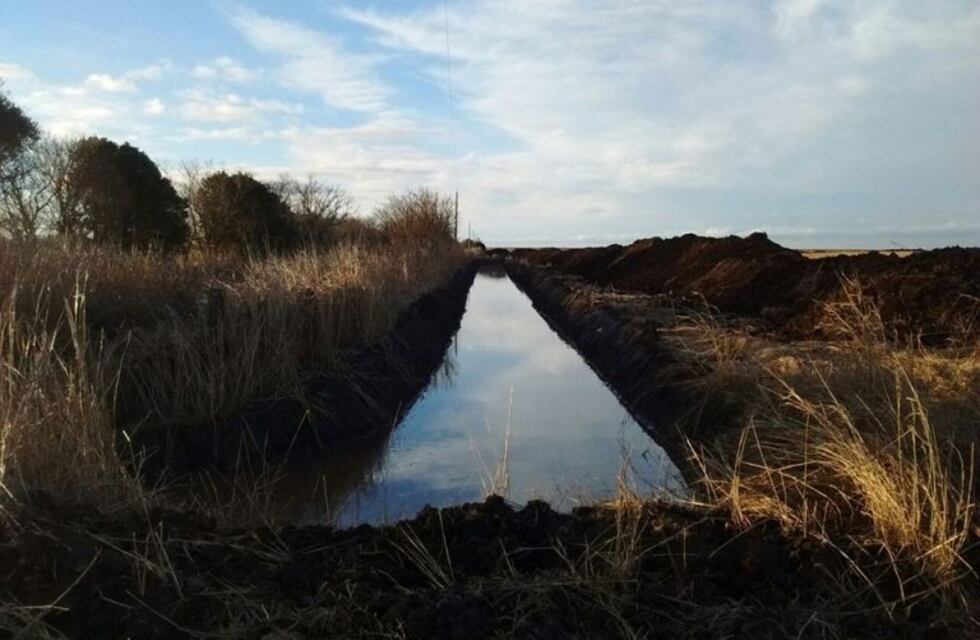 Marcos Juárez: la provincia envió fondos para continuar con la obra de canal Garione