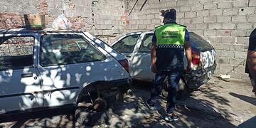 Inseguridad: buscaban una camioneta robada y hallaron dos autos con patentes adulterados\u002E (SECP)