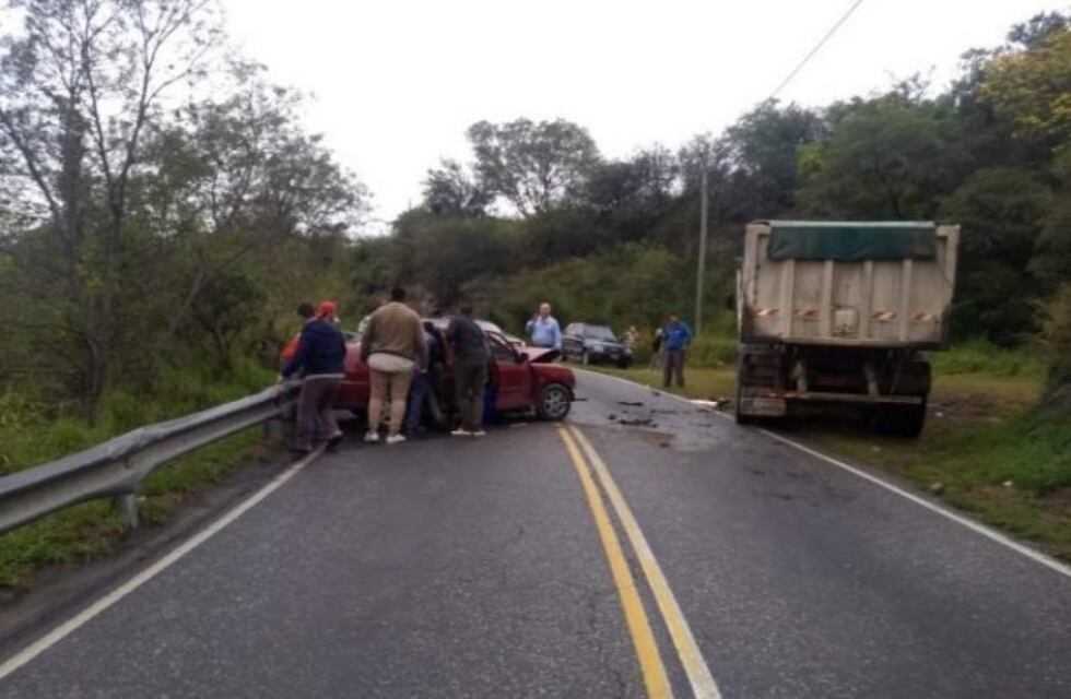 Tres heridos en un choque en cercanías a La Calera