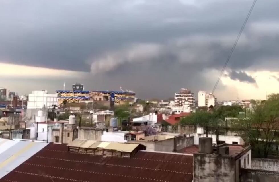 La tormenta eléctrica azotó Buenos Aires y granizó en varias localidades