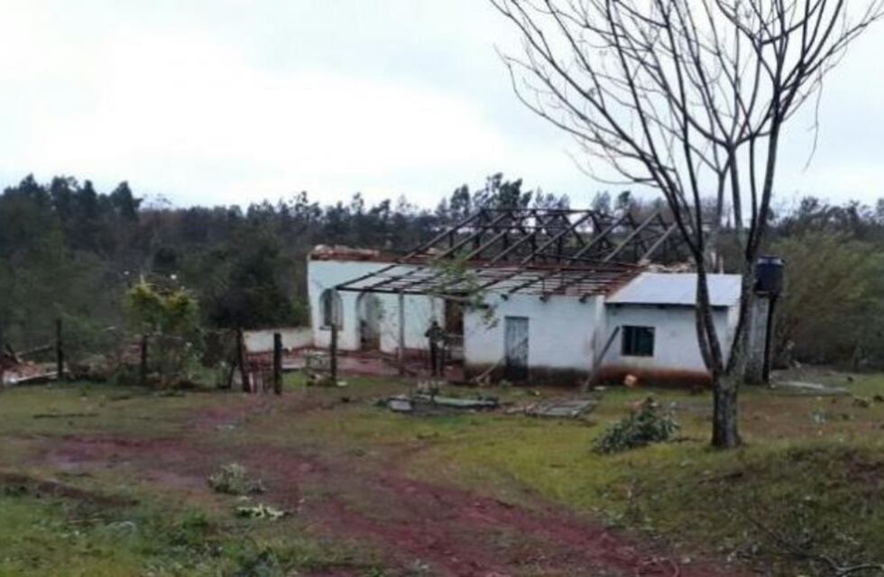 Un muerto y al menos quince heridos por la fuerte tormenta en Colonia Yapeyú