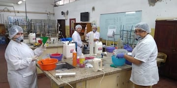 Producción Alcohol en Gel Ipetaym 68 Arroyito