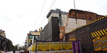 Continúan demoliendo el ex cine\u002E