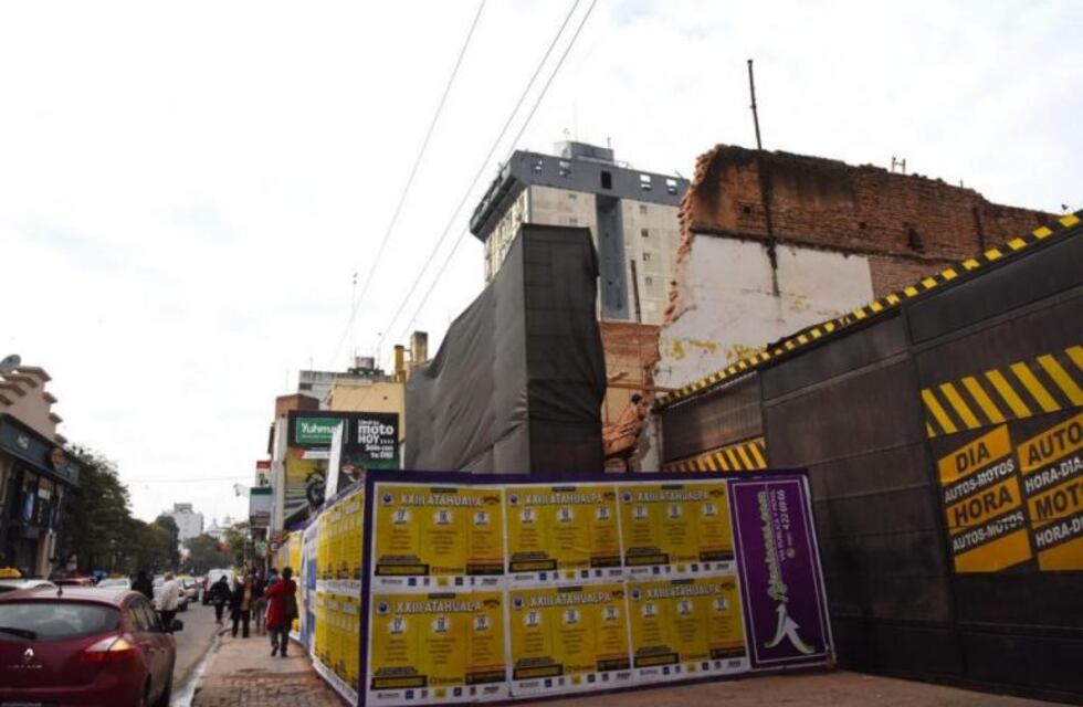 Por prevención demuelen dos edificios en San Miguel