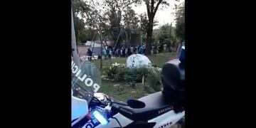 Hinchas se manifestaron frente a la casa de Franceschi\u002E