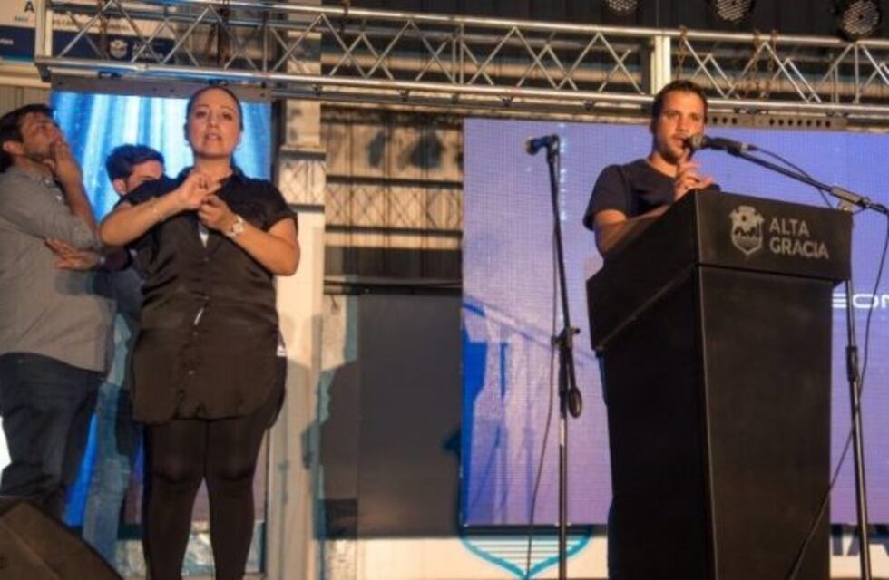 Alta Gracia: el lenguaje de señas estará presente en todos los actos oficiales