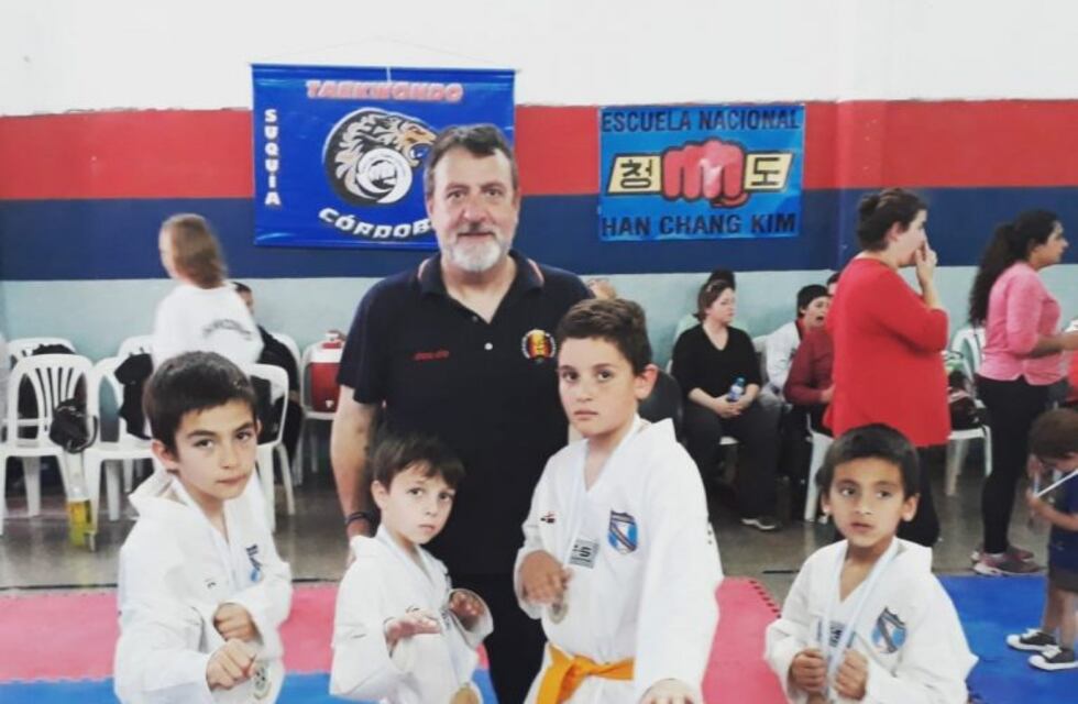Arroyito presente en el Torneo Promocional de Taekwondo