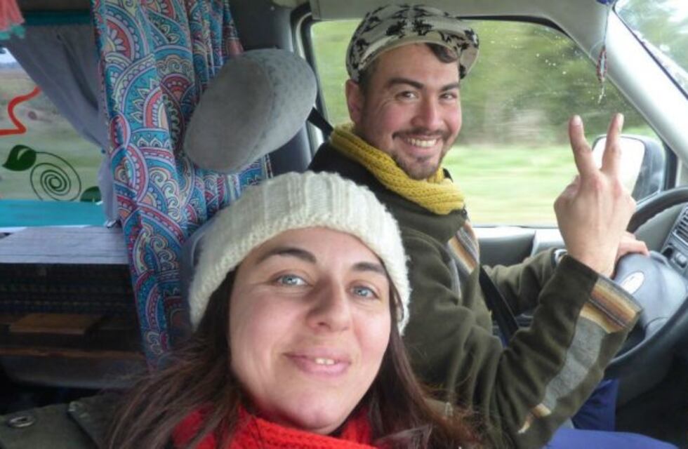 Un cordobés y su novia recorren Latinoamérica con un proyecto lúdico-educativo