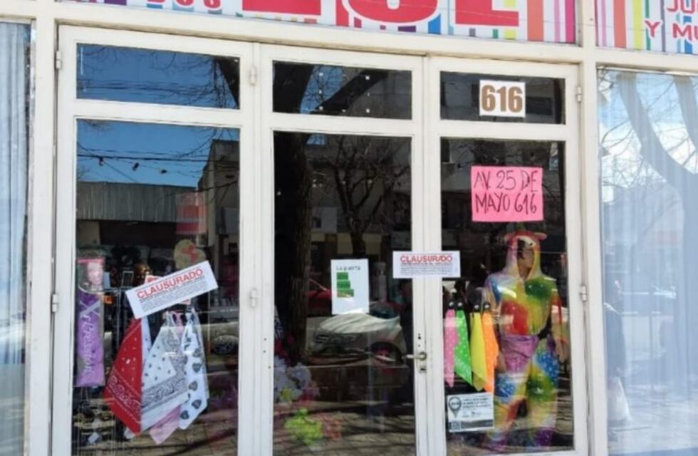 Clausuraron un local que vendía "armas impropias" en el centro