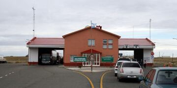 Paso fronterizo Monte Aymond