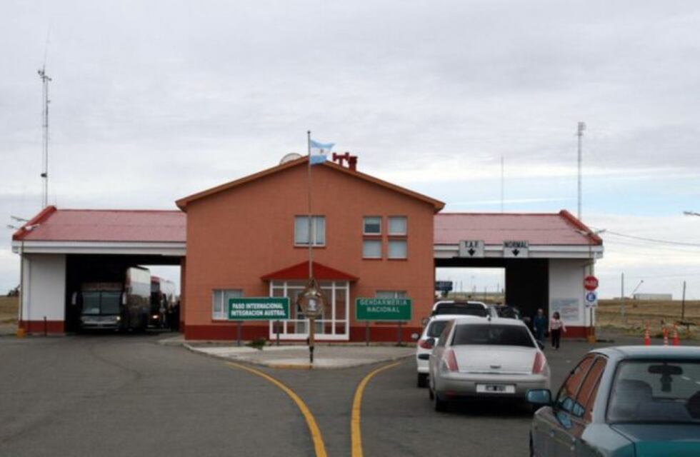 Intentaron trasladar contrabando de celulares de alta gama desde Chile a Río Grande