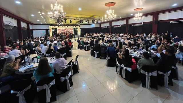 La madre acusada de estafar a egresados en Eldorado pidió eximición de prisión y presentó un certificado psiquiátrico.