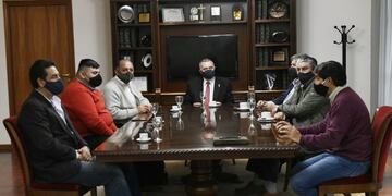 Jaldo se reunió con el legislador Palina y delegados comunales\u002E (SECPT)