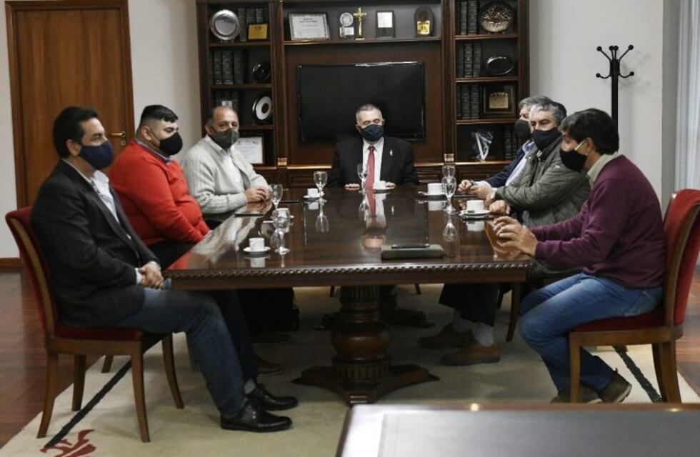 Jaldo se reunió con el legislador Palina y delegados comunales