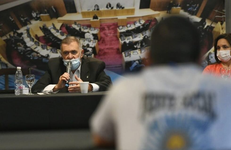 Coronavirus: Jaldo recibió a referentes de organizaciones sociales en la Legislatura