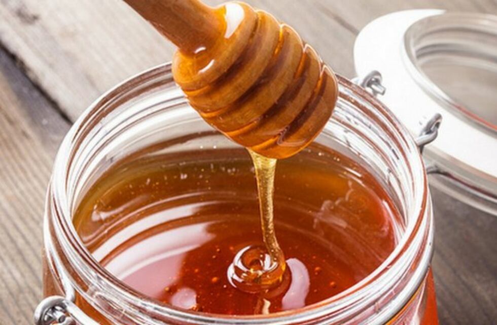 La ANMAT prohibió la venta de tres marcas de miel y otros productos