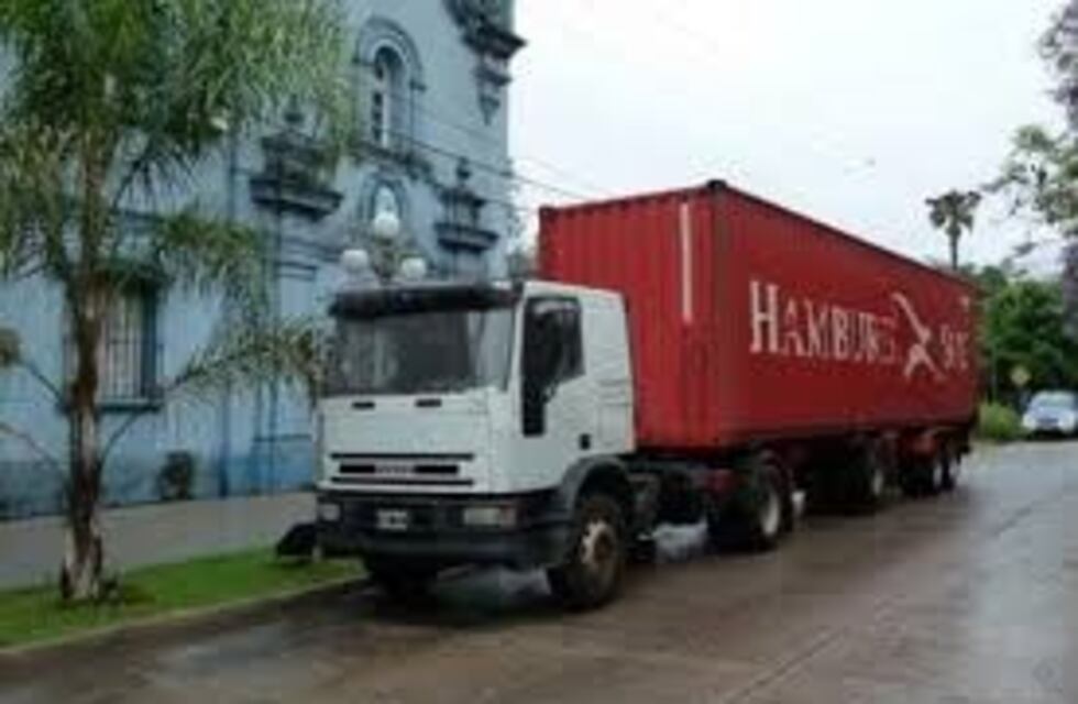 Comenzó el juicio contra diez policías por tráfico de drogas