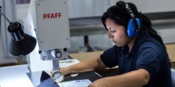 Este au00f1o fueron certificados los primeros operarios dedicados a la fabricaciu00f3n de los modelos para proveer a personal de toda la Argentina.