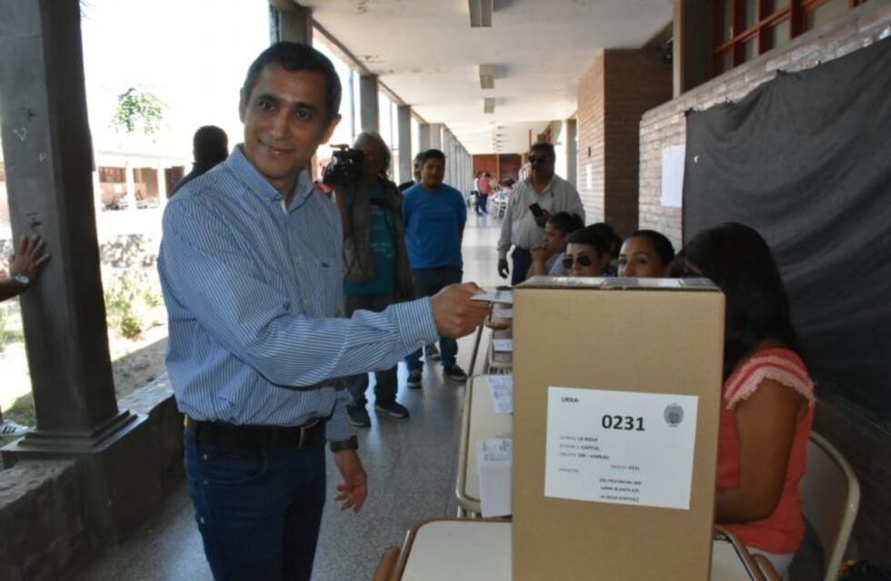 Paredes Urquiza: "Está todo armado para que el riojano no   venga a votar"