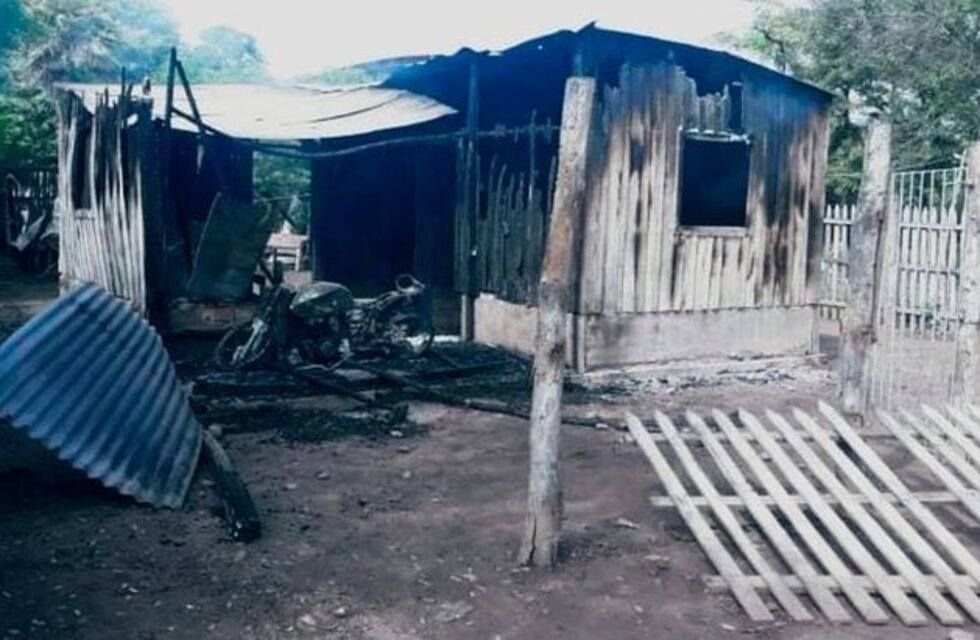Un grupo de aborígenes incendió tres viviendas en Ballivián