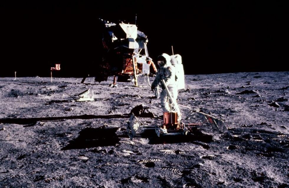 A 50 años del alunizaje, Plaza Cielo Tierra y la Escuela Garzón Agulla organizan un encuentro