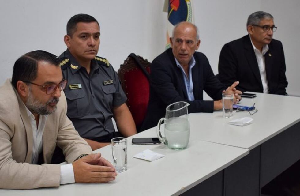 La Policía ofrece a taxistas una app para comunicarse con el 911