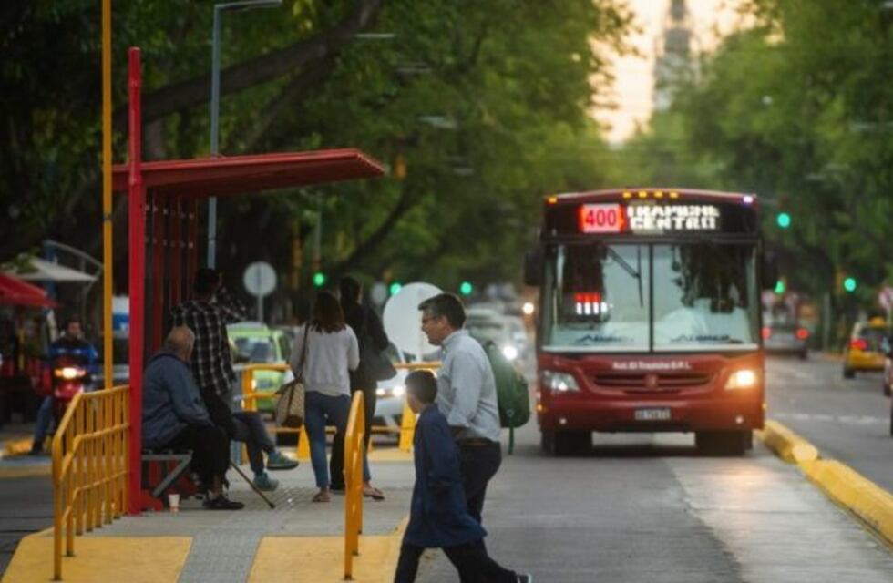 Los mayores de 70 años no podrán viajar gratis en micro en el Sur