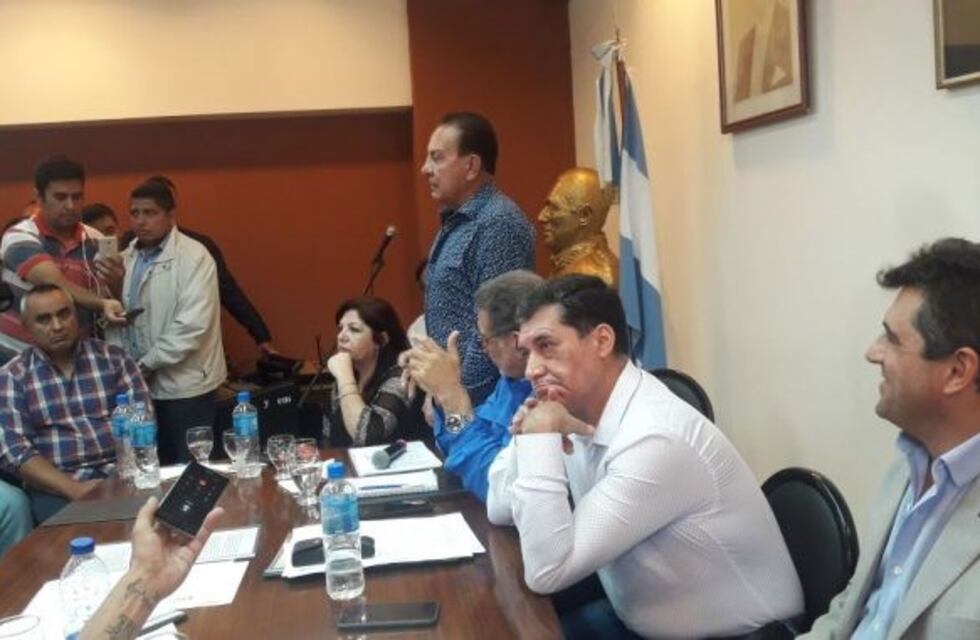 Fracasó el congreso del PJ, no hubo quórum