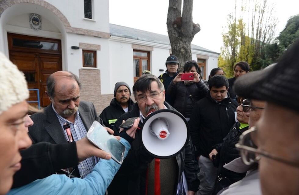 Frigerio está dispuesto a recibir a Alicia Kirchner pero le pidió un plan razonable para sanear las cuentas