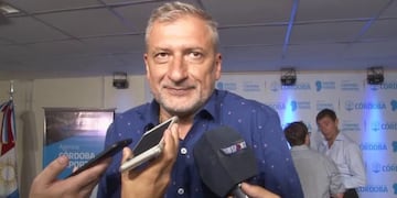 Pichi Campana y un elogio supremo de parte del Loco Montenegro (La Voz).