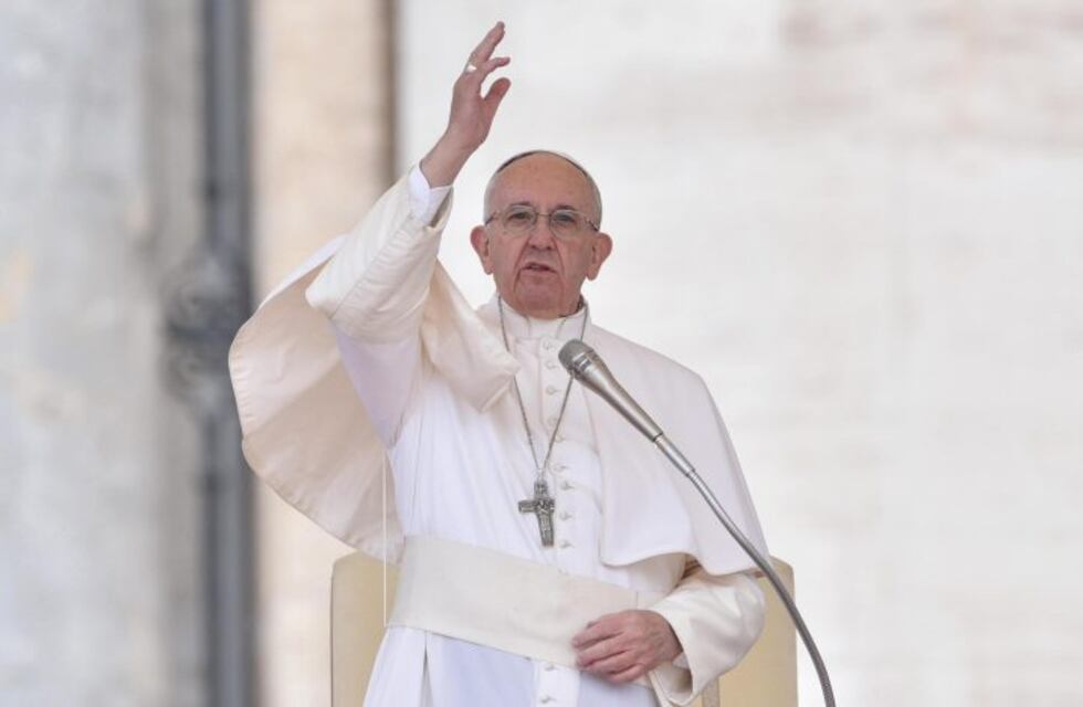 Francisco: "Me da vergüenza que le digan madre a una bomba"