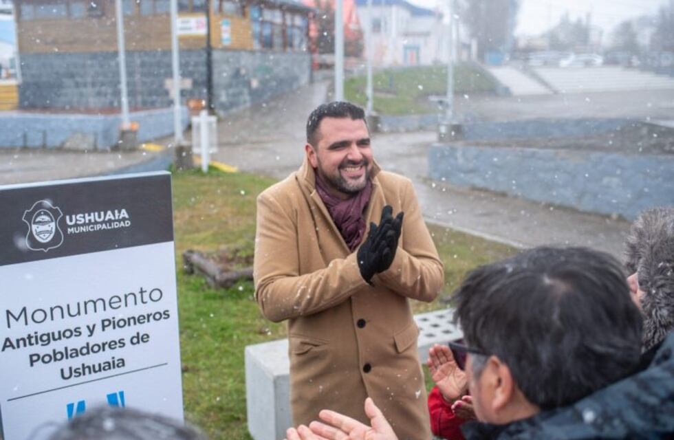 Vuoto encabezó el reconocimiento a pioneros antárticos civiles