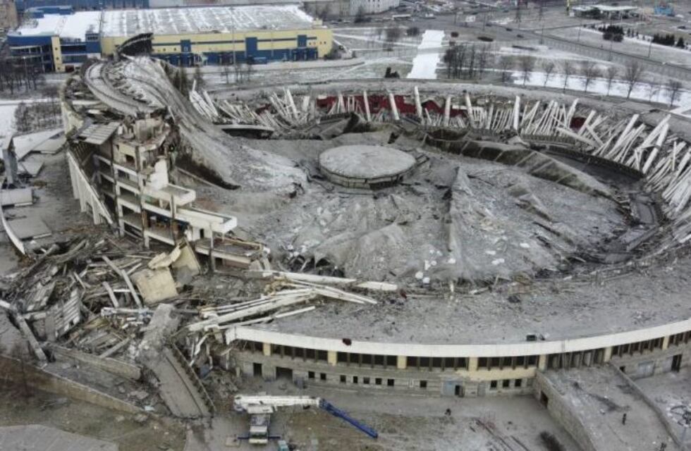 Un estadio de San Petersburgo se desmoronó y murió un trabajador