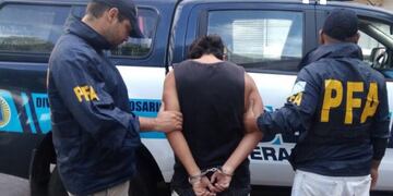 Los sospechosos fueron arrestados en Callao y Zeballos\u002E (Policía Federal Rosario)