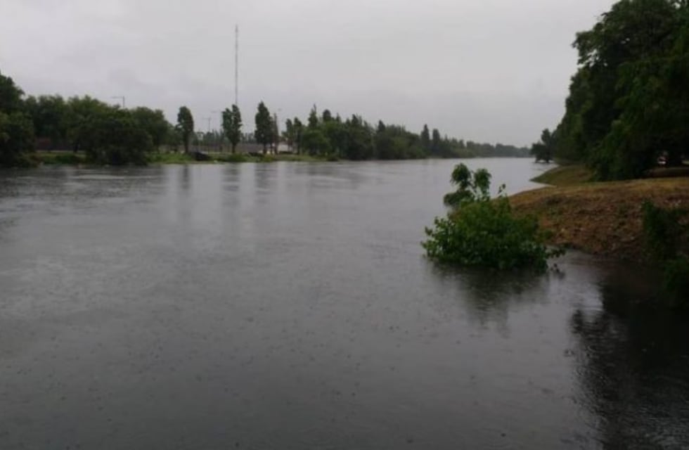 Subió el nivel del Riachuelo y es más lento el escurrimiento del río Matanza