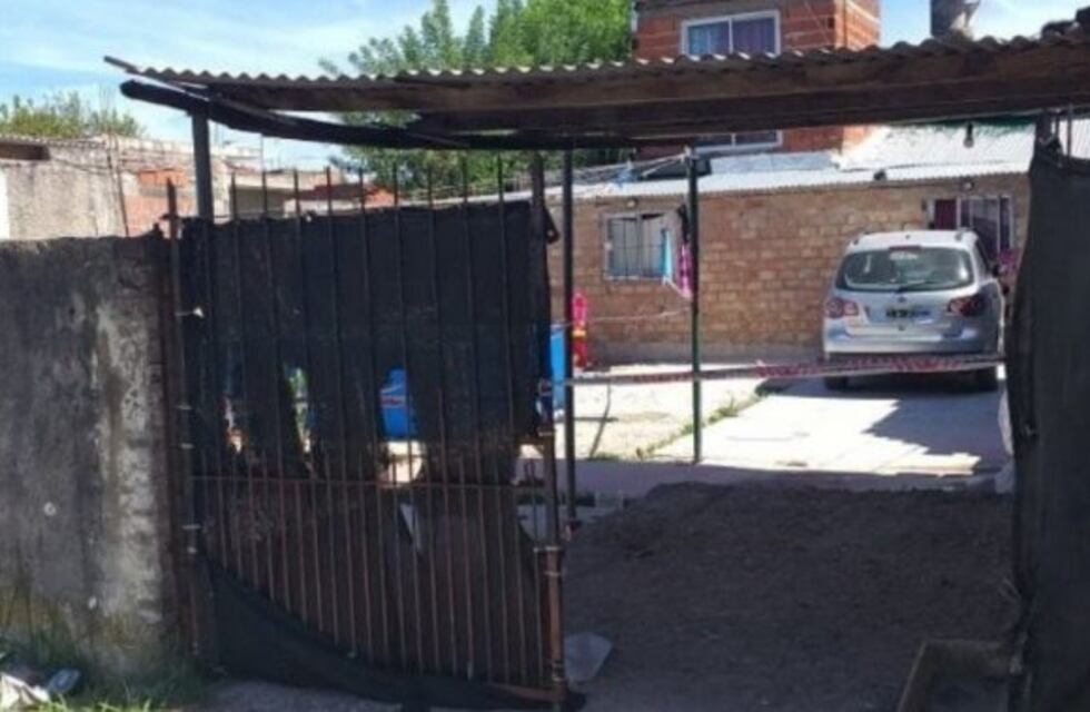 Quilmes: mató a uno de sus tres hijos mientras aprendía a manejar