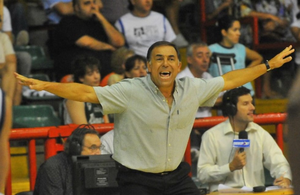 No viene Huevo Sánchez a Atenas