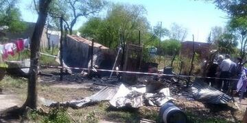 Se incendió una casa y murieron una mujer más dos de sus hijas
